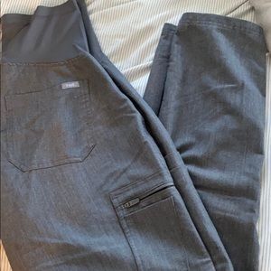 Figs maternity pants size small